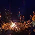 Wieczorne spotkanie przy ognisku