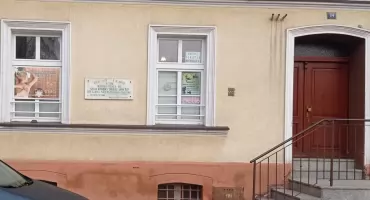 Mieszkaniec prosi o usuniecie tablicy