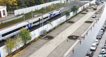 Nowe parkingi przy stacjach kolejowych