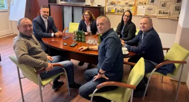 Dolny Śląsk przechodzi transportową rewolucję. Dziennikarze przepytują wicemarszałka