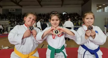 Przywieźli 10 medali