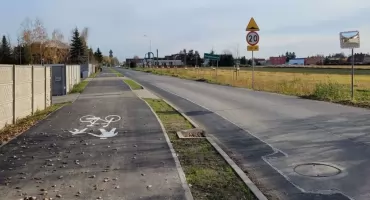 Chodniki, zatoka autobusowa, kanalizacja i progi. Inwestycja została zakończona