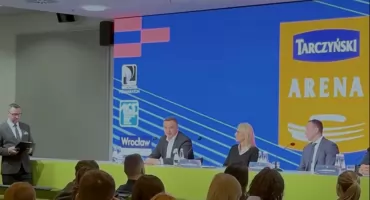 Tarczyński sponsorem tytularnym Nocnego Wrocław Półmaratonu. Silna marka z regionu wspiera jedno z największych wydarzeń biegowych w Polsce