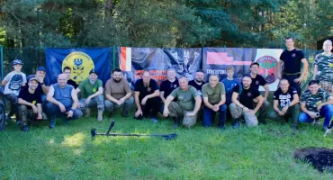 Detektory, mapy i archiwa – lokalni pasjonaci odkrywają przeszłość gminy