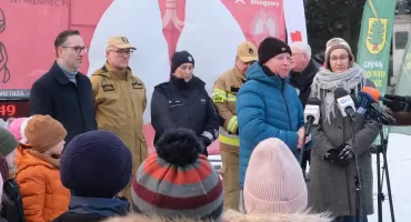 Smog nie oszczędza dzieci – mobilne płuca ostrzegają. Ponad 1800 kopciuchów w gminie