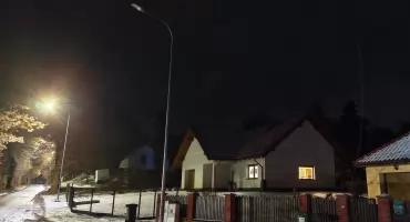 Półtora roku ciemności. Mieszkaniec interweniuje