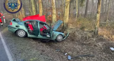 Śmiertelny wypadek. BMW uderzyło w drzewa