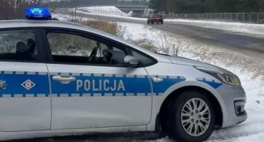 Nagły skręt zdradził go. Do tego pasażer był poszukiwany