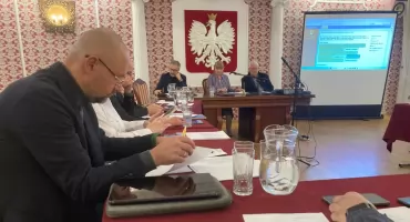 O czym dyskutowano na sesji?