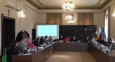 Od wyróżnień dla powiatu po ostre zarzuty o łamanie postanowień wyroku