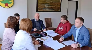 Miejsca spotkań zamiast pustych placów. Gmina szykuje dwie inwestycje