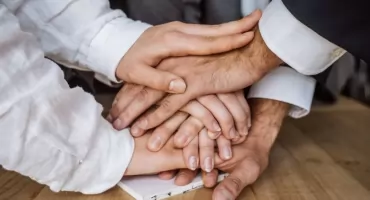 Uzależnienie w rodzinie wielopokoleniowej — czy alkoholizm się dziedziczy?