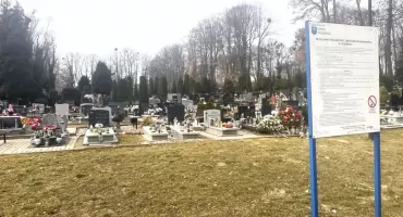 Cmentarna afera w Trzebnicy. Przez lata bezprawnie pobierano opłaty