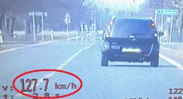 Przekroczył prędkość o ponad 50 km/h. Jest policjantem