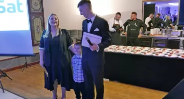Kolacja dla życia. Mieszkańcy zbierają miliony na leczenie Bartka i Jasia