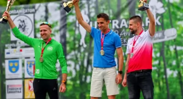 Walka do samej mety. Medal mistrzostw Polski zdobyty po 100 kilometrach biegu