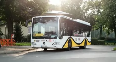 Autobusy kolejowe coraz popularniejsze. Koleje Dolnośląskie notują ogromny wzrost podróżnych